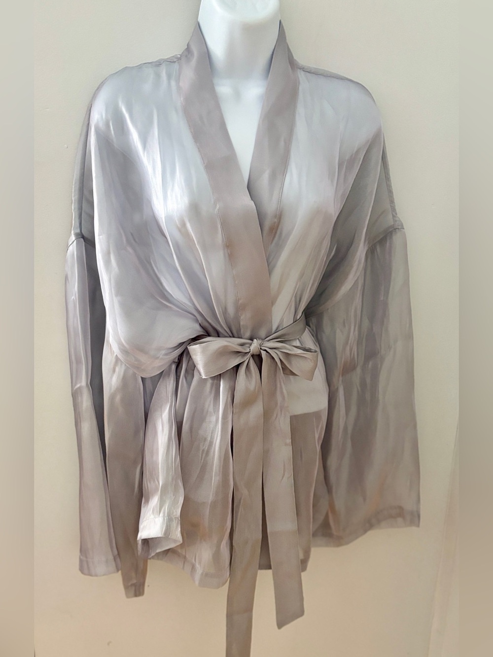 🪞SKIMS Liquid Organza Sleep Top | Mirror | M | NWT 🏷️ - Picture 4 of 7